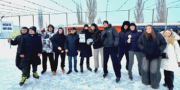 Традиционная спортивно-развлекательная программа «Горячий лёд» собрала студентов волжских вузов и ссузов