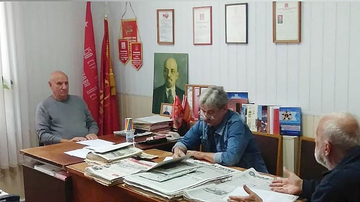 В Единый день приёма  граждан депутатами-коммунистами Алексей Буров  посетил город Камышин