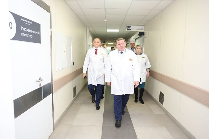 Модернизация опорной больницы в Волжском идет планомерно и по графику
