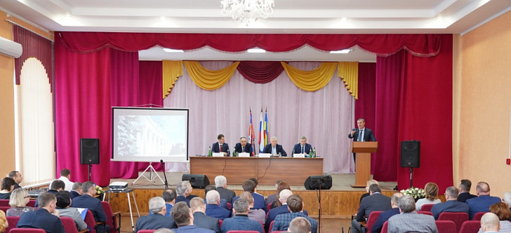 Депутаты на заседании в Серафимовичском районе обсудили вопросы экологии и лесоразведения