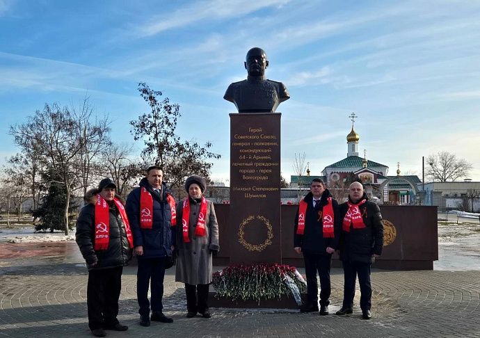 Сталинградские полководцы Победы