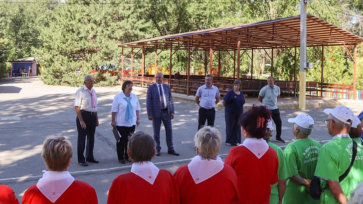 Михаил Струк встретился с участниками Школы социальной активности