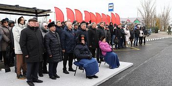 В Волгограде открыли дорогу в честь легендарного фронтовика Евгения Рогова
