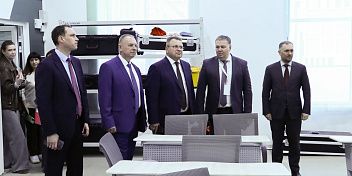 Парламентарии оценили возможности для подготовки операторов беспилотных авиационных систем