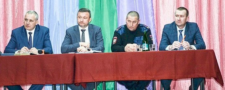 Михаил  Струк  принял участие  в сходе жителей поселка Куйбышев 