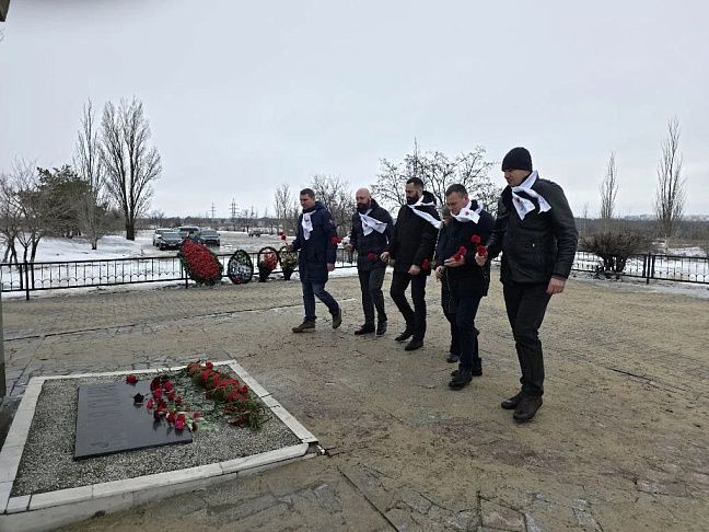 Партия пенсионеров встречает 83-ю годовщину Победы в Сталинградской битве