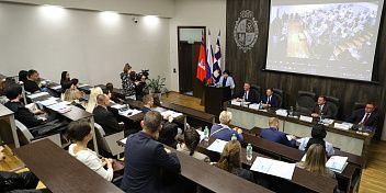 В Волгограде проходит межрегиональный бизнес-форум