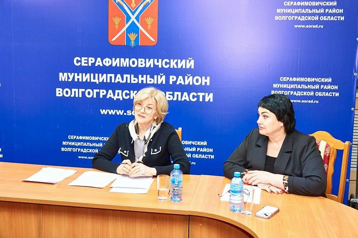 Заместитель председателя Волгоградской областной Думы Зина Мержоева провела прием граждан в Серафимовичском районе