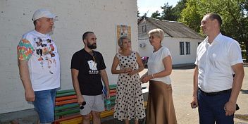 Депутат Волгоградской областной Думы Лариса Гордиенко посетила спортивный комплекс
