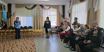 Мария Аплеталина побывала на праздничном концерте в детском саду города Волжского