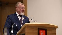 Волгоградская инициатива стала федеральным законом: сенатор Сергей Горняков отчитался перед депутатами об итогах 2025 года