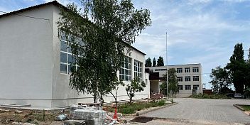 Капитальный ремонт двух школ Дубовского района выходит на завершающую стадию