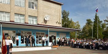Александр Блошкин посетил Даниловскую среднюю школу