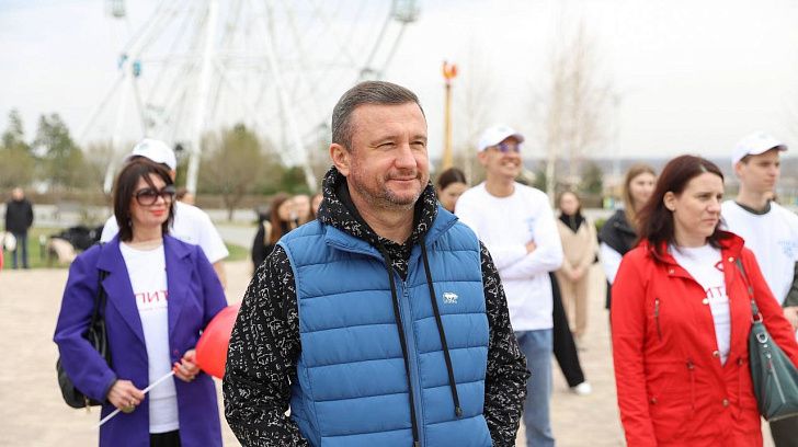 Поздравление первого заместителя председателя Волгоградской областной Думы, руководителя фракции «Единая Россия»  Михаила Струка с 1 мая