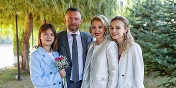Поздравление первого заместителя председателя Волгоградской областной Думы, руководителя фракции «Единая Россия» в Волгоградской областной Думе Михаила Струка с Днем защиты детей
