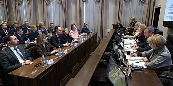 Думские комитеты рекомендовали кандидатуру Ларисы Савиной для назначения на должность руководителя Облкомобразования