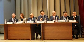 Региональные парламентарии приняли участие в зональном совещание по вопросам развития АПК