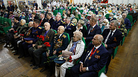 Пациентов госпиталя ветеранов войн поздравили с Днём Победы