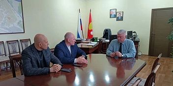 Игорь Воробьев посетил с рабочим визитом главу Светлоярского района
