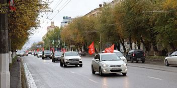 Депутаты фракции КПРФ областной Думы приняли участие в праздновании Дня Великого Октября