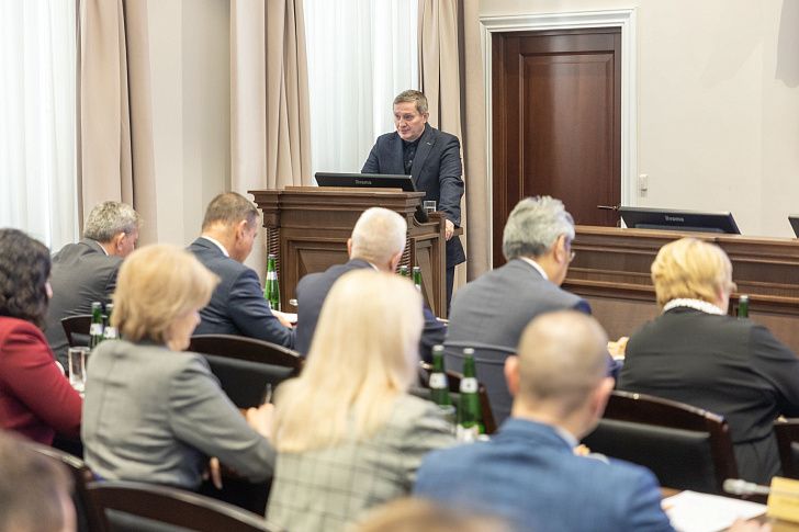 Губернатор провел совещание по развитию транспортной инфраструктуры Волгограда