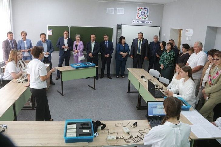 В МКОУ СШ 10 городского округа город Михайловка состоялось торжественное открытие школьного Кванториума