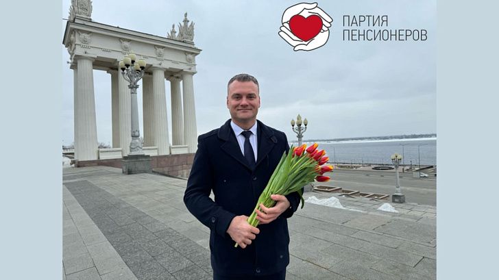 Поздравление Евгения Кареликова с Международным женским днем 