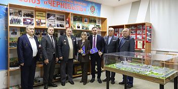 Парламентарии встретились с ликвидаторами чернобыльской аварии