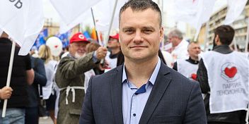 Поздравление Евгения Кареликова с Днем России