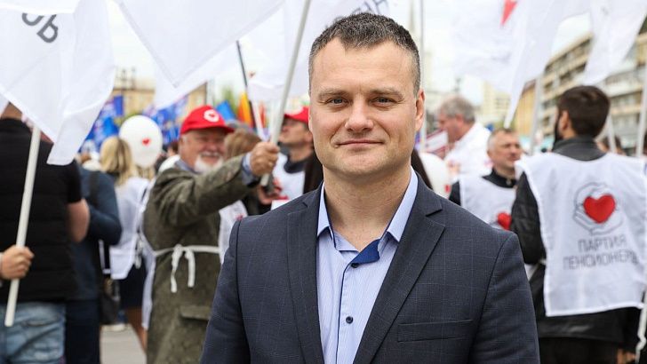 Поздравление Евгения Кареликова с Днем России