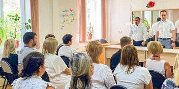 Руслан Шарифов и Владимир Шкарин  побывали с рабочей поездкой в Центре социального обслуживания Советского района Волгограда