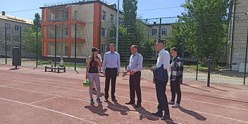 Станислав Коротков проверил состояний спортивного комплекса в Кировском районе