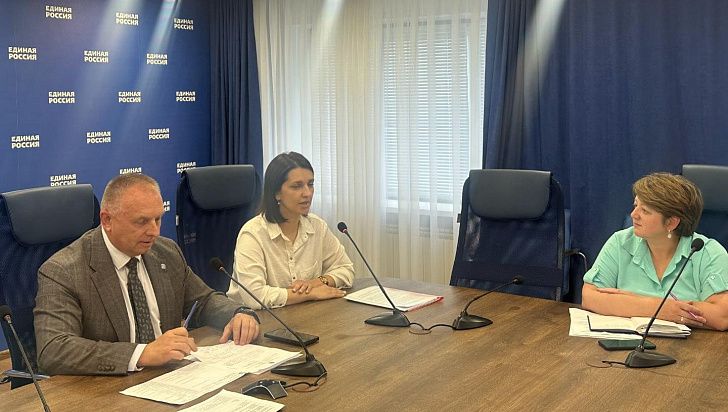 Проект «Старшее поколение» - в действии