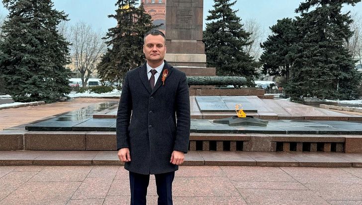 Поздравление Евгения Кареликова с Днем защитника Отечества