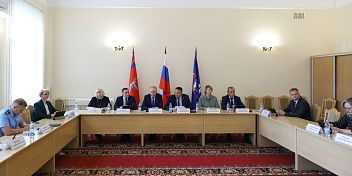Вопросы противодействия коррупции рассмотрены на заседании парламентской комиссии