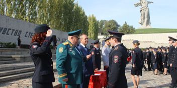 Волгоградские и донецкие курсанты академии МВД приняли присягу на верность служению Закону и Отечеству 