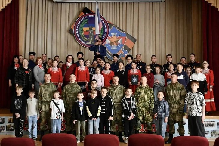 В Волгоград с экскурсионно-патриотическим визитом приехала группа белгородских детей