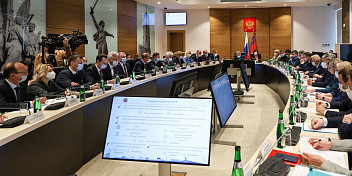 Областные депутаты приняли участие в заседании оперштаба по укреплению устойчивости экономики 