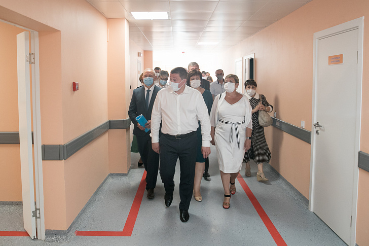 Закончен первый этап строительства современной инфекционной больницы в Волжском