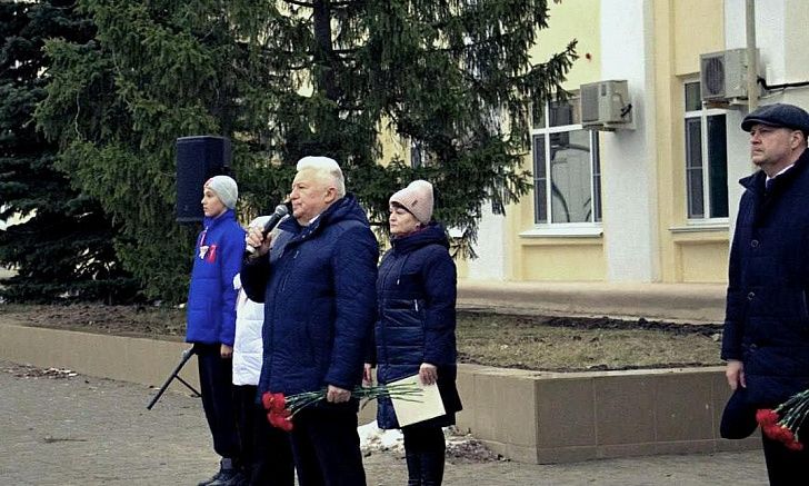 В Жирновске прошел митинг памяти