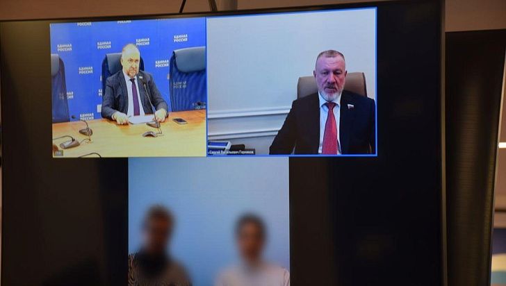 В Волгоградской области единороссы проводят приемы граждан по вопросам ЖКХ