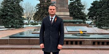 Поздравление Евгения Кареликова  с Днем разгрома советскими войсками немецко-фашистских войск в Сталинградской битве
