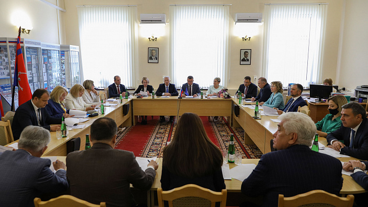 Развитие туризма в Волгоградской области обсудили на заседании фракции