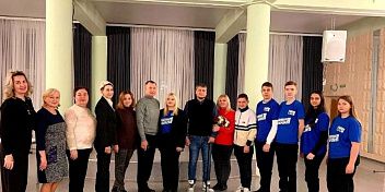 Игорь Романов поздравил активистов Тракторозаводского местного отделения