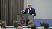 Сотрудники госбезопасности России принимают поздравления с профессиональным праздником