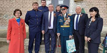 Александр Шевченко поздравил ветеранов