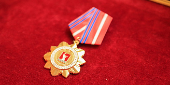 В Волгограде вручили награды создателям храма Александра Невского