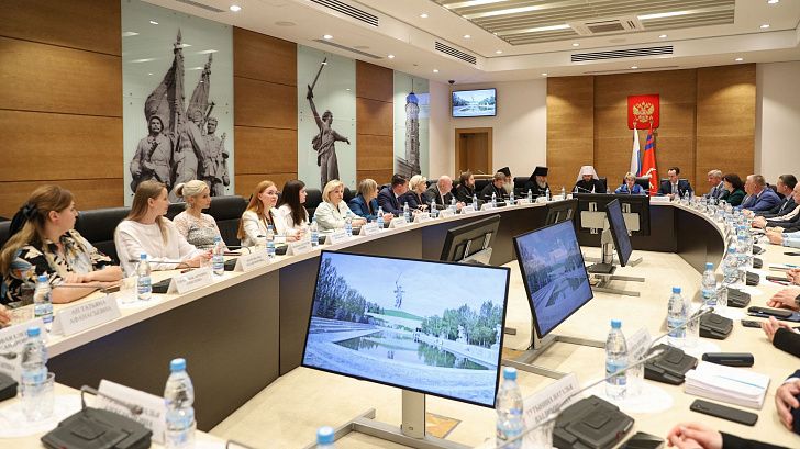 В облдуме рассмотрели меры по улучшению демографической ситуации