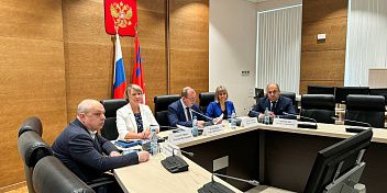 Состоялось первое  заседание комитета по делам национальностей и казачества, вопросам общественных объединений и религиозных организаций 