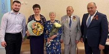 70 лет любви и верности: семья Виноградовых отмечает благодатную свадьбу
